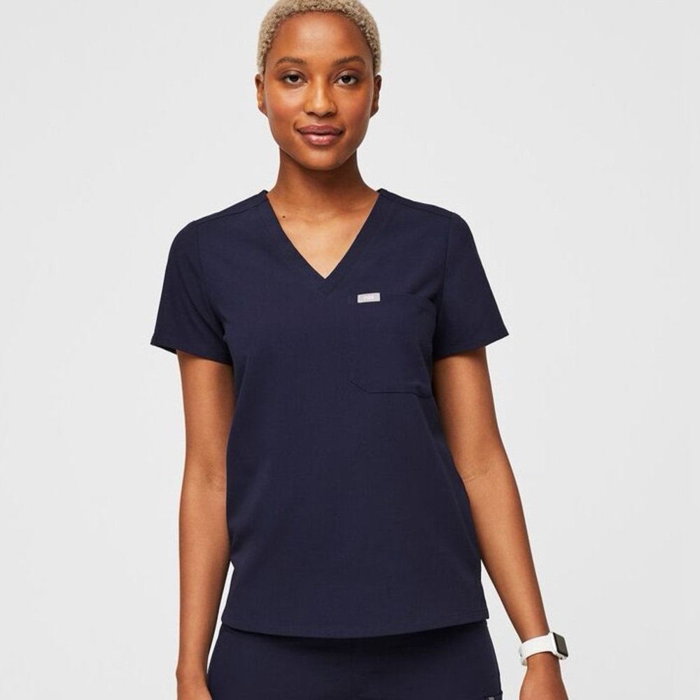 FIGS Caterina One Pocket Scrub Top